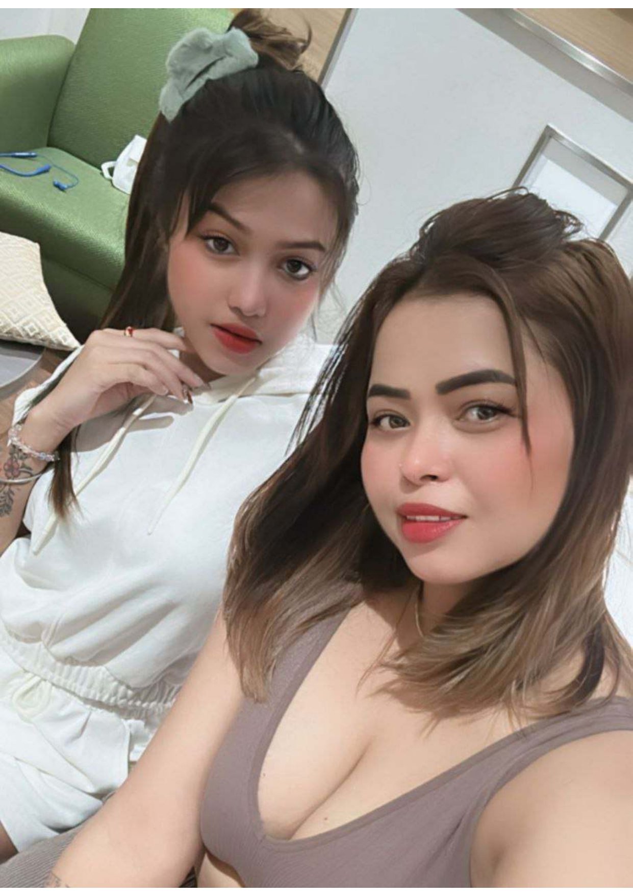 /storage/photos/1/three-some/SISTER THREESOM AVAILABLE_page-0006.jpg